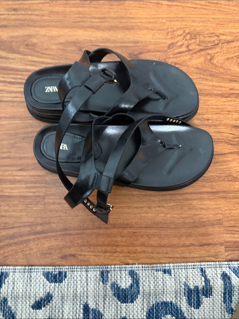 Zara Black Strappy Toe-Thong Sandals with Gold Studs
